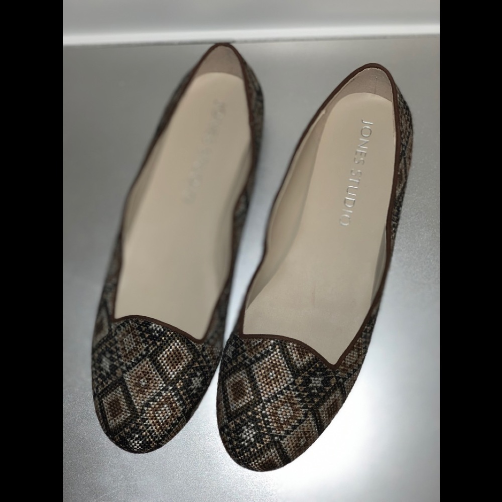 Jones Studio printed flats - Picture 2 of 6